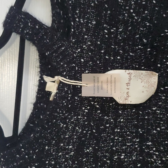 Hen & thread Sweater  size s black and white color little bit more long  back - Picture 7 of 12